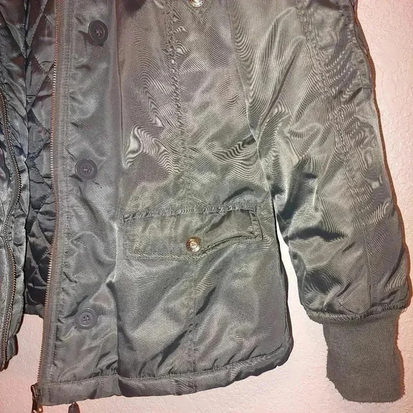 Womens the original Arizona Coat Army green size Large - Picture 3 of 13